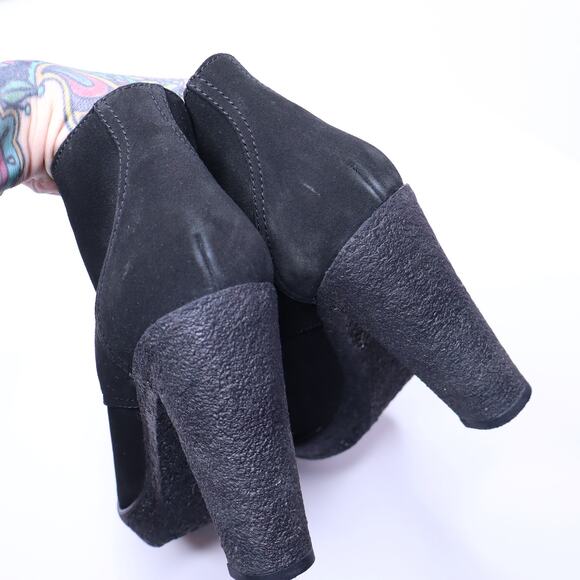 RALPH LAUREN COLLECTION Black Suede Lace-Up Heeled Ankle Boot Women's 9.5B - Picture 3 of 9